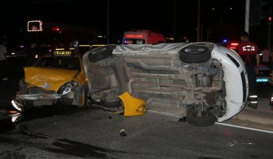 Çanakkale’de taksiyle otomobilin çarpıştığı kazada 8 kişi yaralandı – Güncel haberler