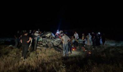 Elazığ’da otomobilin şarampole devrilmesi sonucu 2 kişi öldü, 3 kişi yaralandı – Güncel haberler