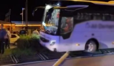 Karadeniz Sahil Yolu’nda yolcu otobüsü korkuluklara çarptı – Güncel haberler