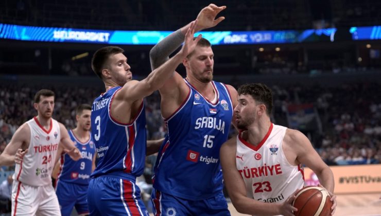 12 Dev Adam liderliği vermedi